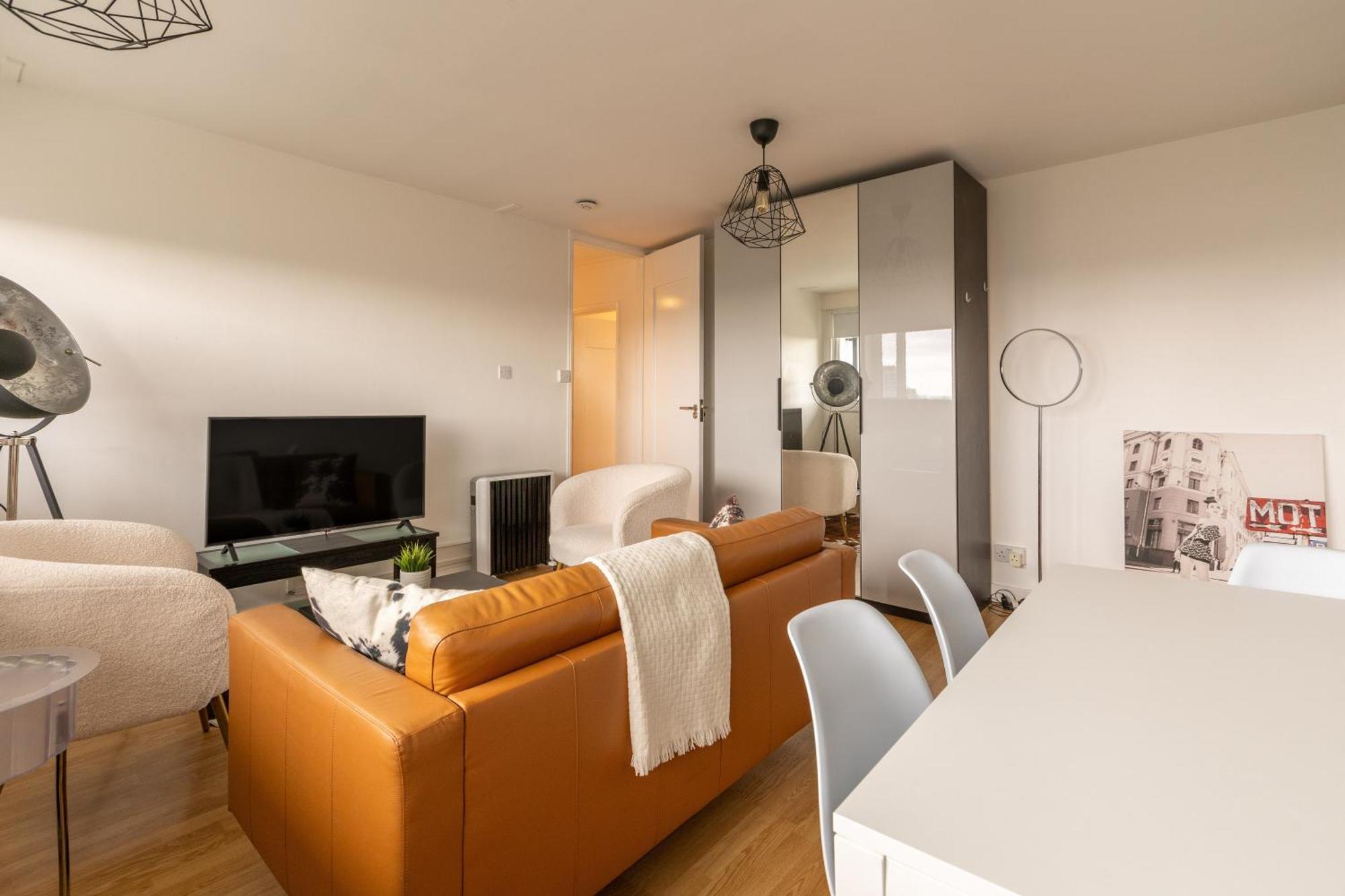 City View Apartments - Bow Лондон Екстериор снимка