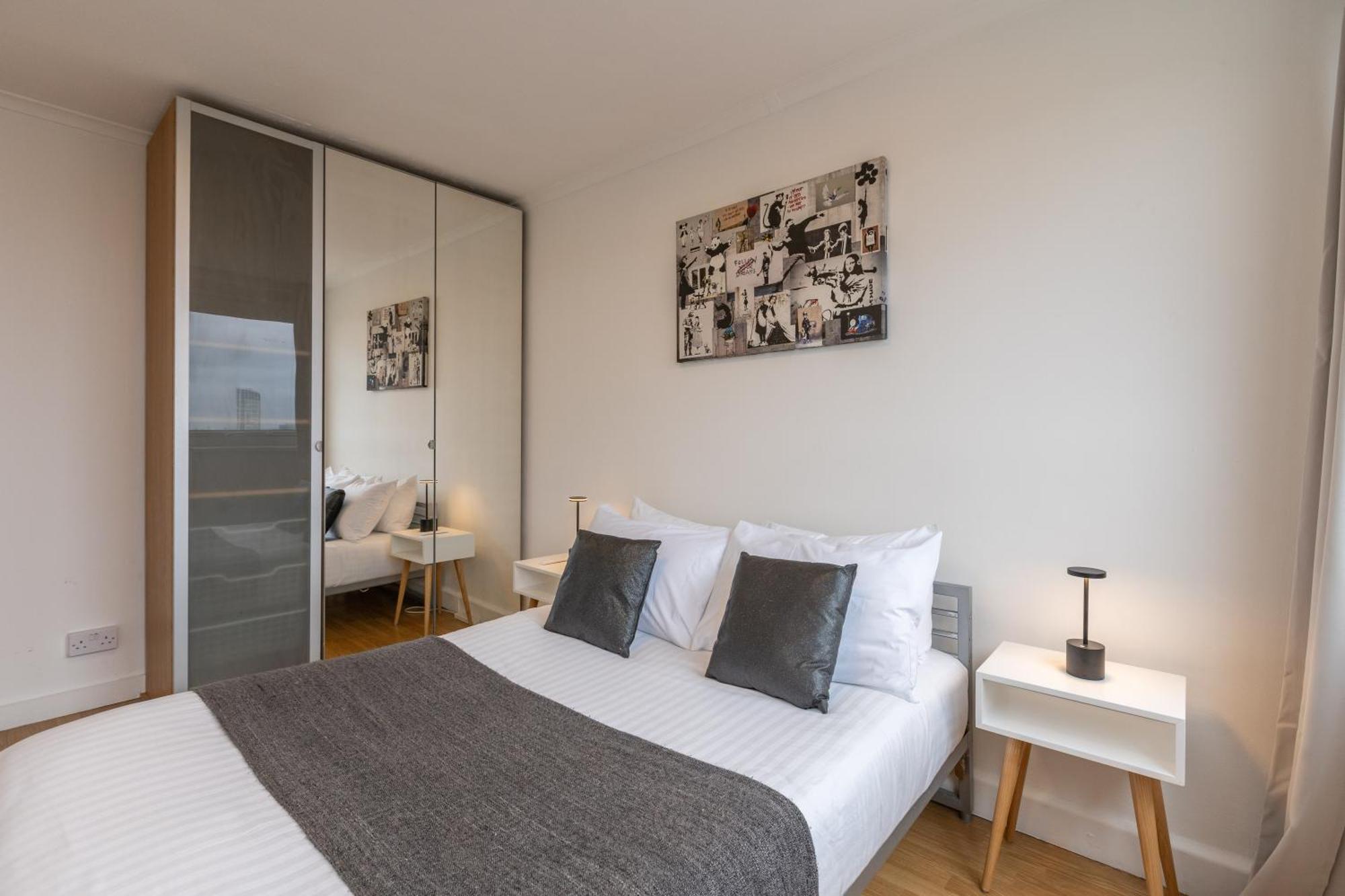 City View Apartments - Bow Лондон Екстериор снимка